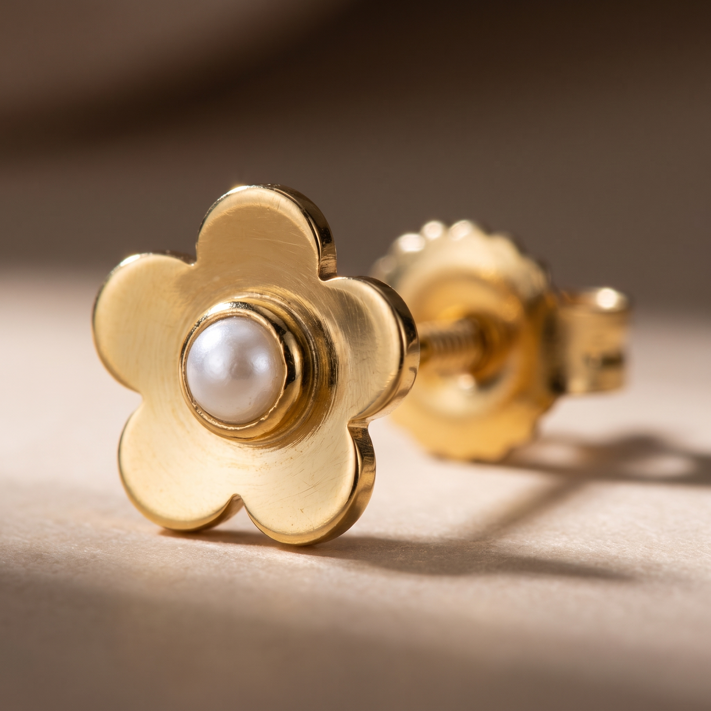 Close-up of the flower stud with mini pearl centre