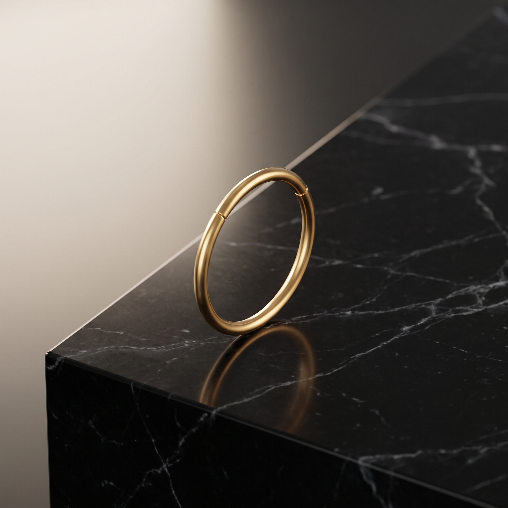 18G seamless hoop ring product shot