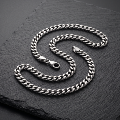 Classic Cuban chain product shot