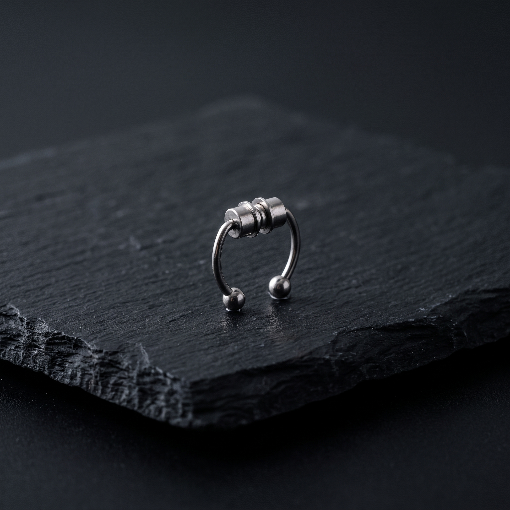 Faux magnetic septum hoop product shot