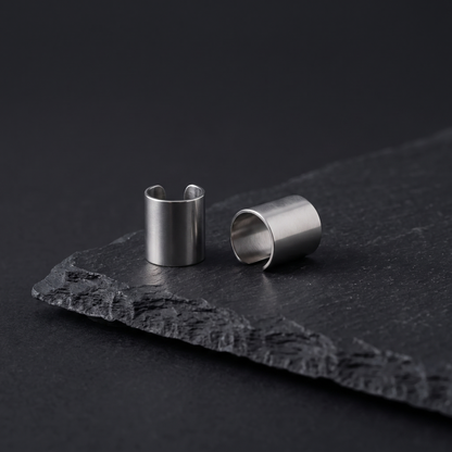 Long tube U-shaped ear cuff product shot