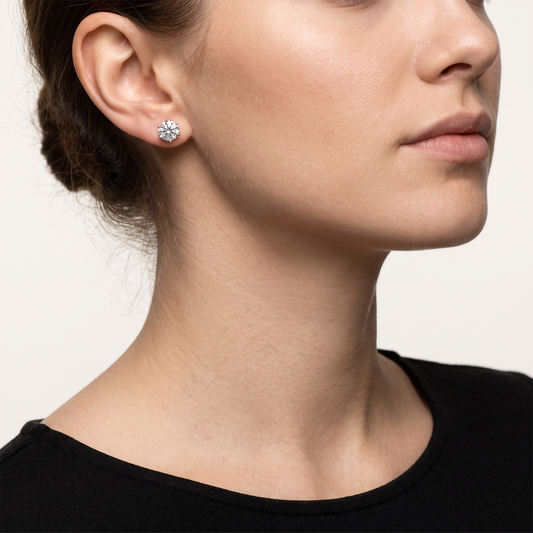 Six claw zircon stud worn, front view