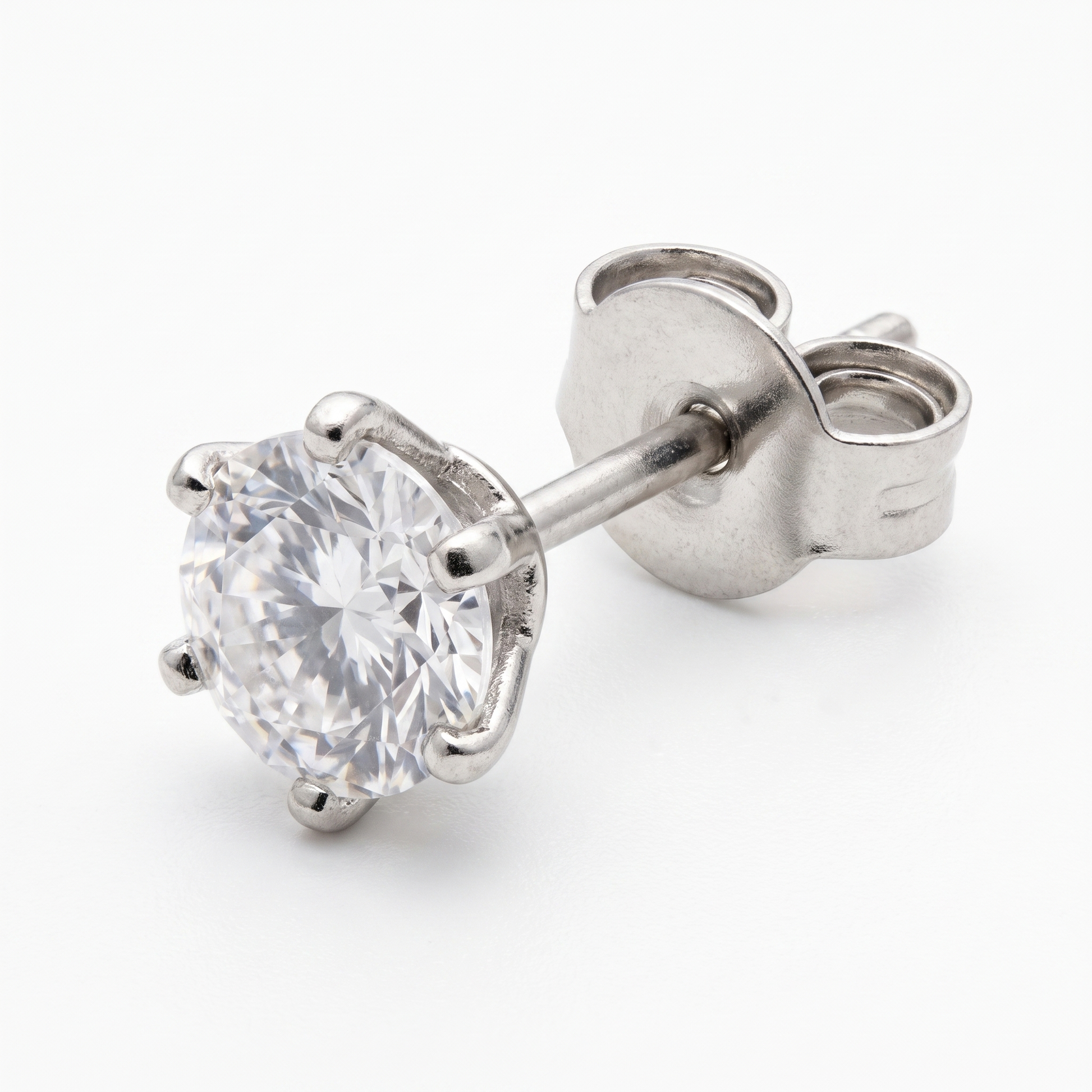 Close-up of six-prong setting