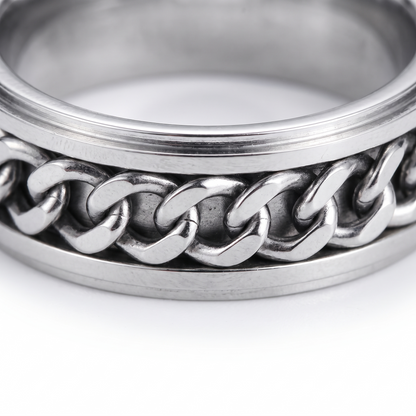 Close-up of rotating chain band