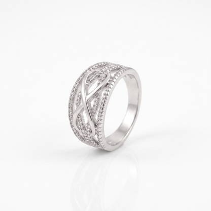 Pavé infinity ring product shot
