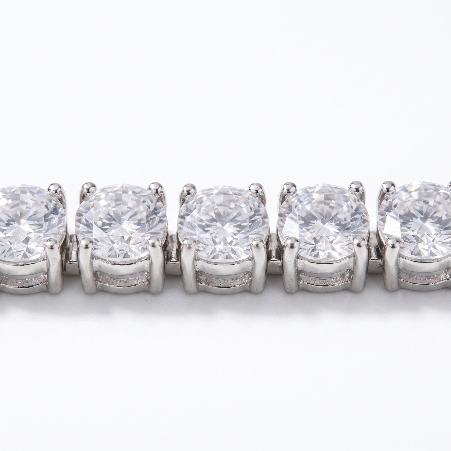 Close-up of prong-set CZ links