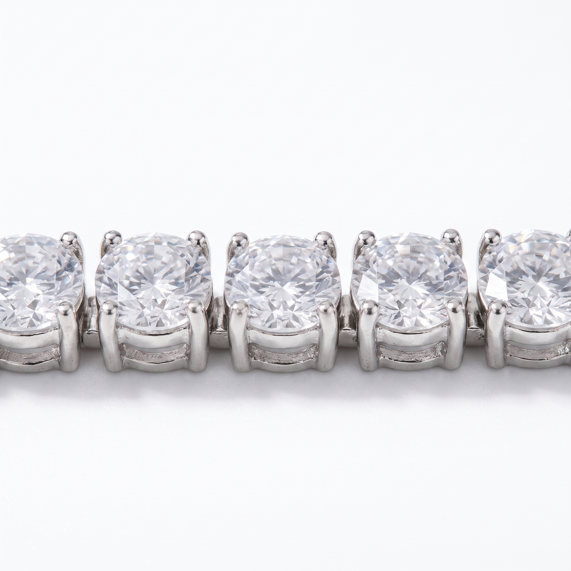 Close-up of prong-set CZ links