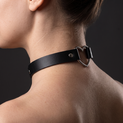 Gothic leather heart choker worn, second angle