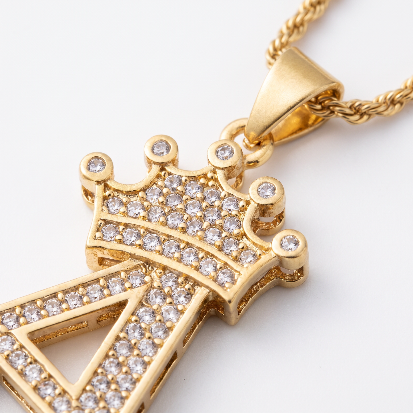 Close-up of crown and zircon detail