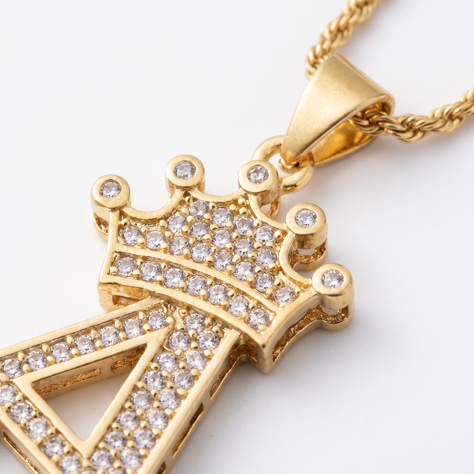Close-up of crown and zircon detail