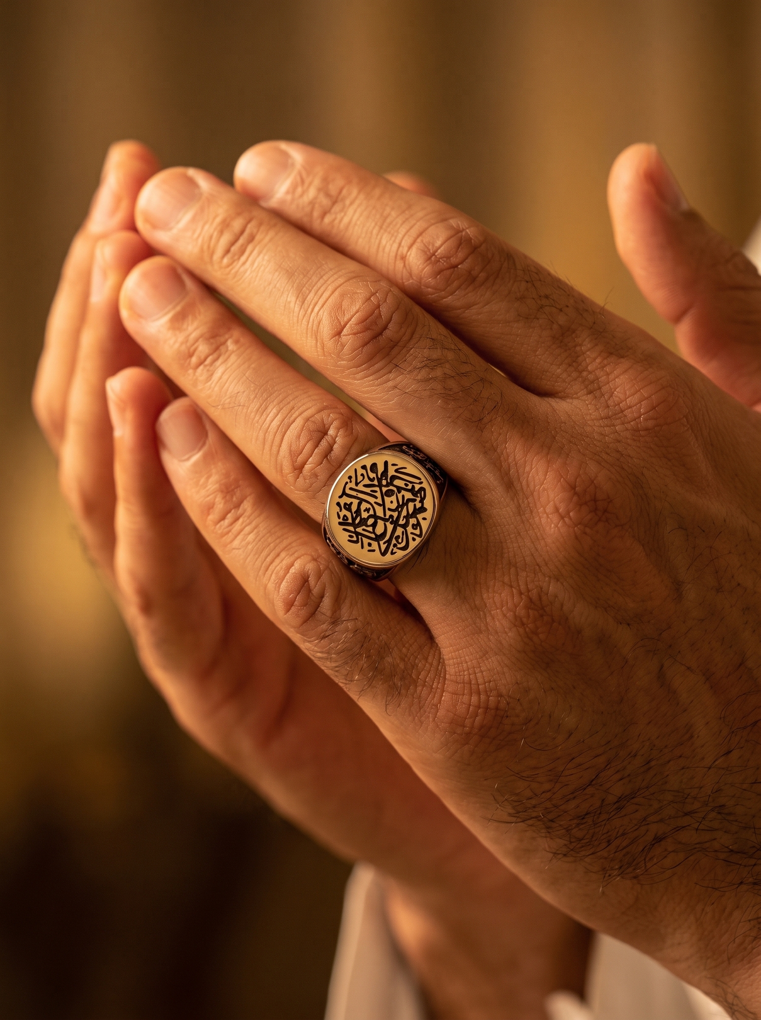 Aurelle Quran prayer ring in a quiet moment