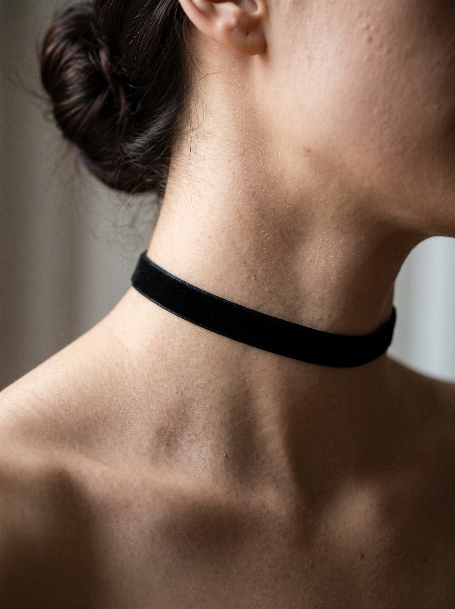 Aurelle velvet ribbon choker close detail
