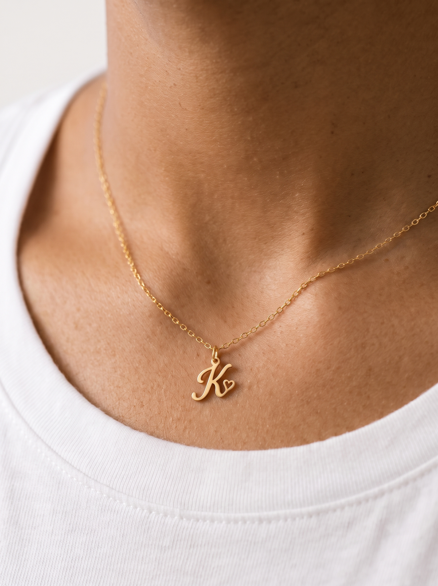Aurelle heart initial necklace close detail