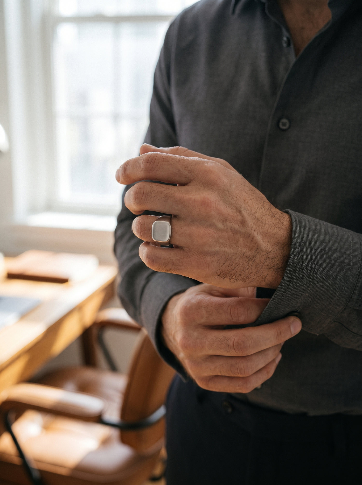 Aurelle brushed square signet ring with tailoring
