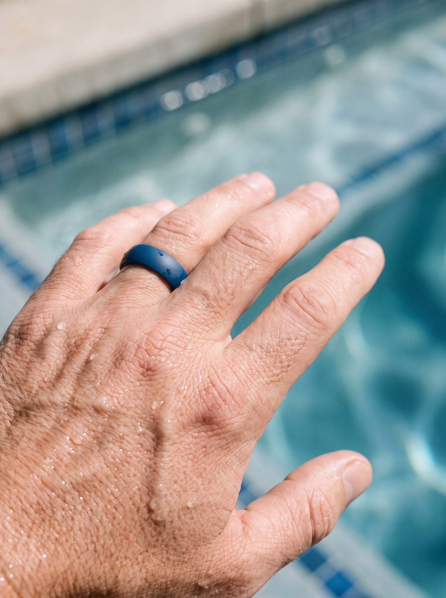 Aurelle silicone wedding band poolside