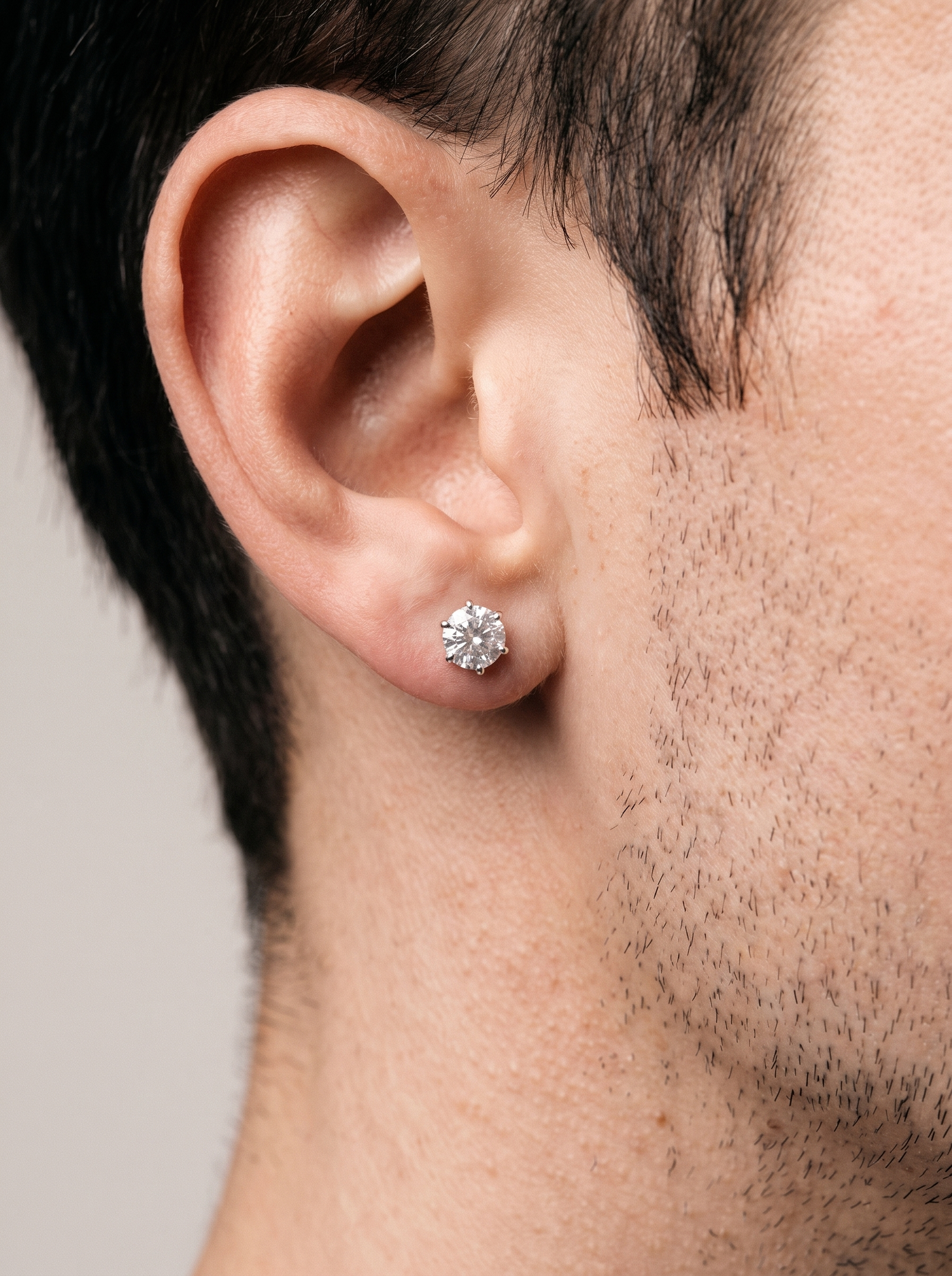 Aurelle six claw crystal stud close detail