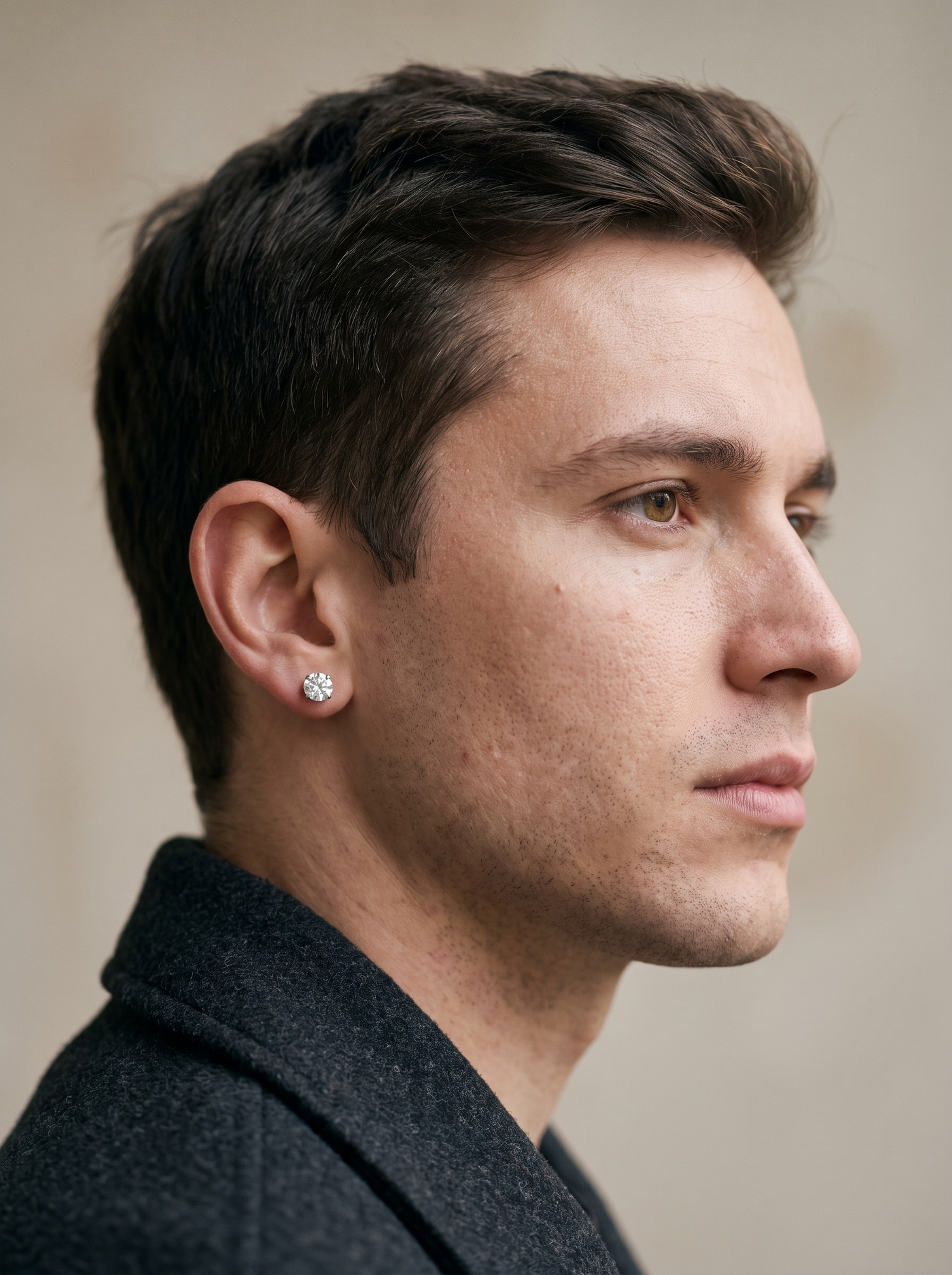 Aurelle magnetic stud worn by a man