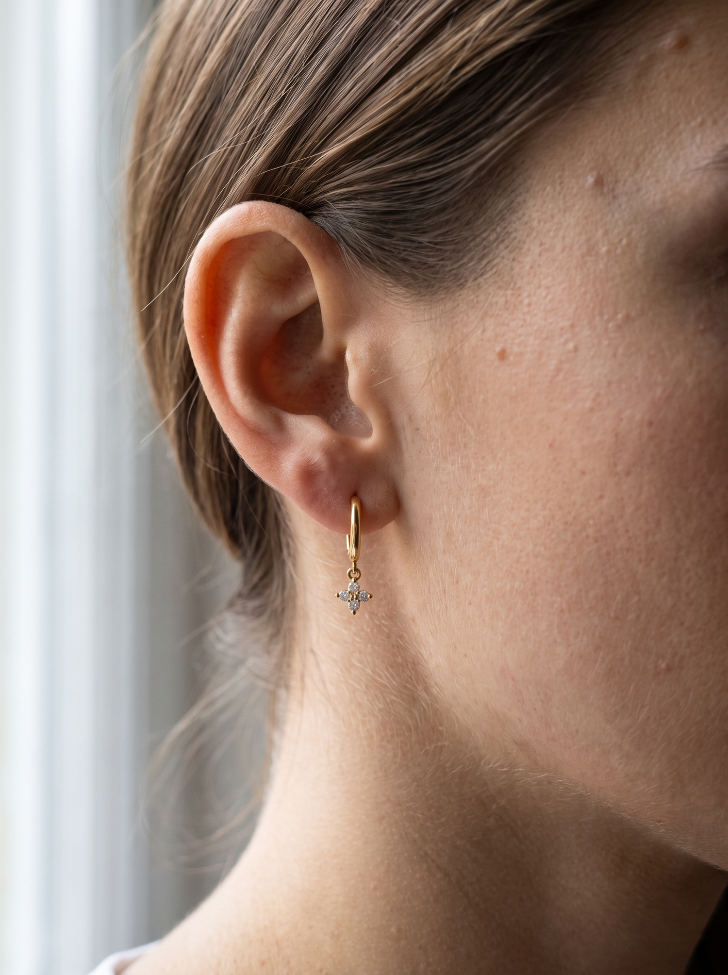 Aurelle crystal flower drop earring close detail