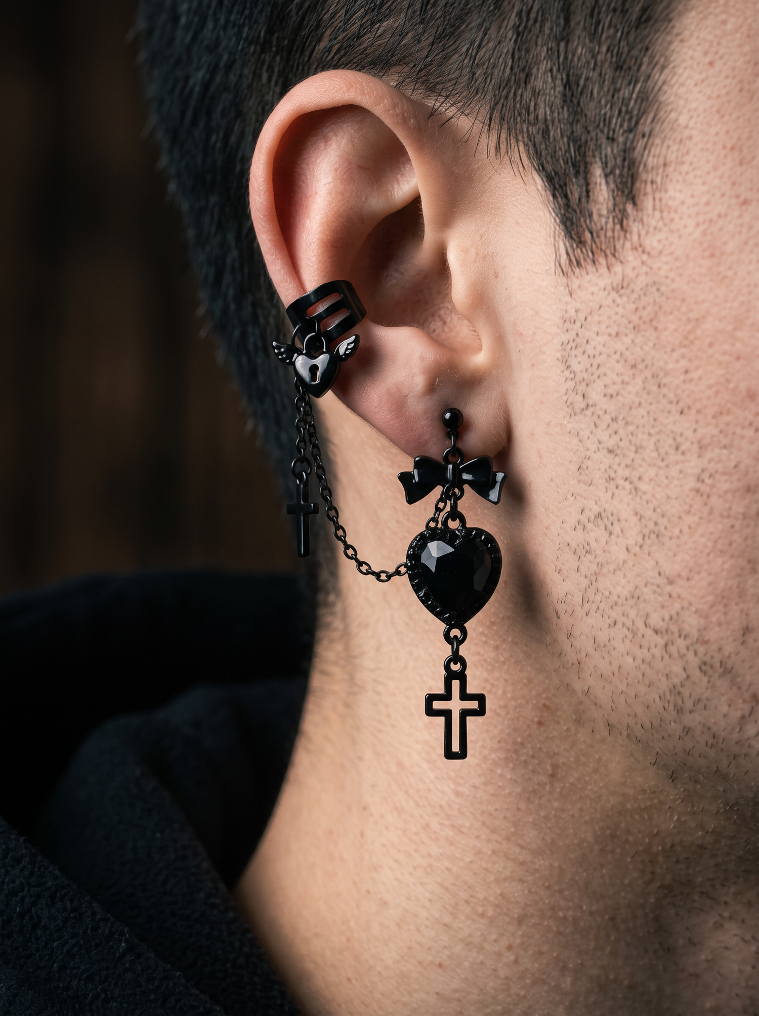 Aurelle gothic chain ear cuff close detail